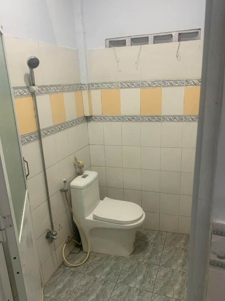 Cơ hội vàngchỉ 1 lần nhà đẹp Linh Đông ngay chợ diện tích to sổ hồng riêng giá tốt chỉ 4,1 tỷ.